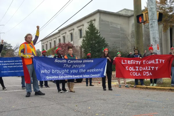 christmas_parade_2017.jpg